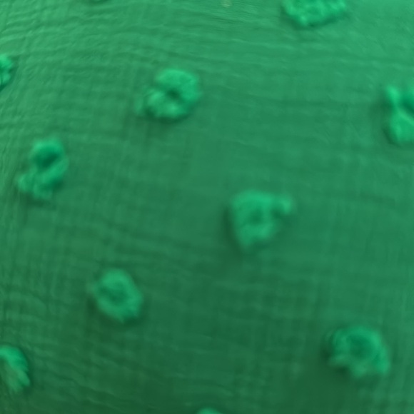 🎈3/$25🎈NWOT CeCe Green Clip Dot Blouse - Picture 8 of 8